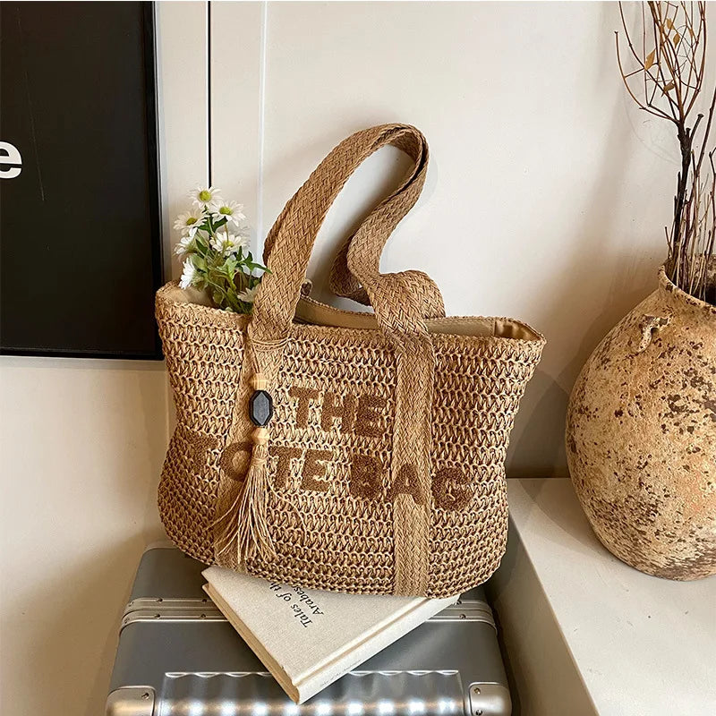 French style large capacity woven straw woven bag for women, new beach vacation shoulder bag, casual commuting tote bag